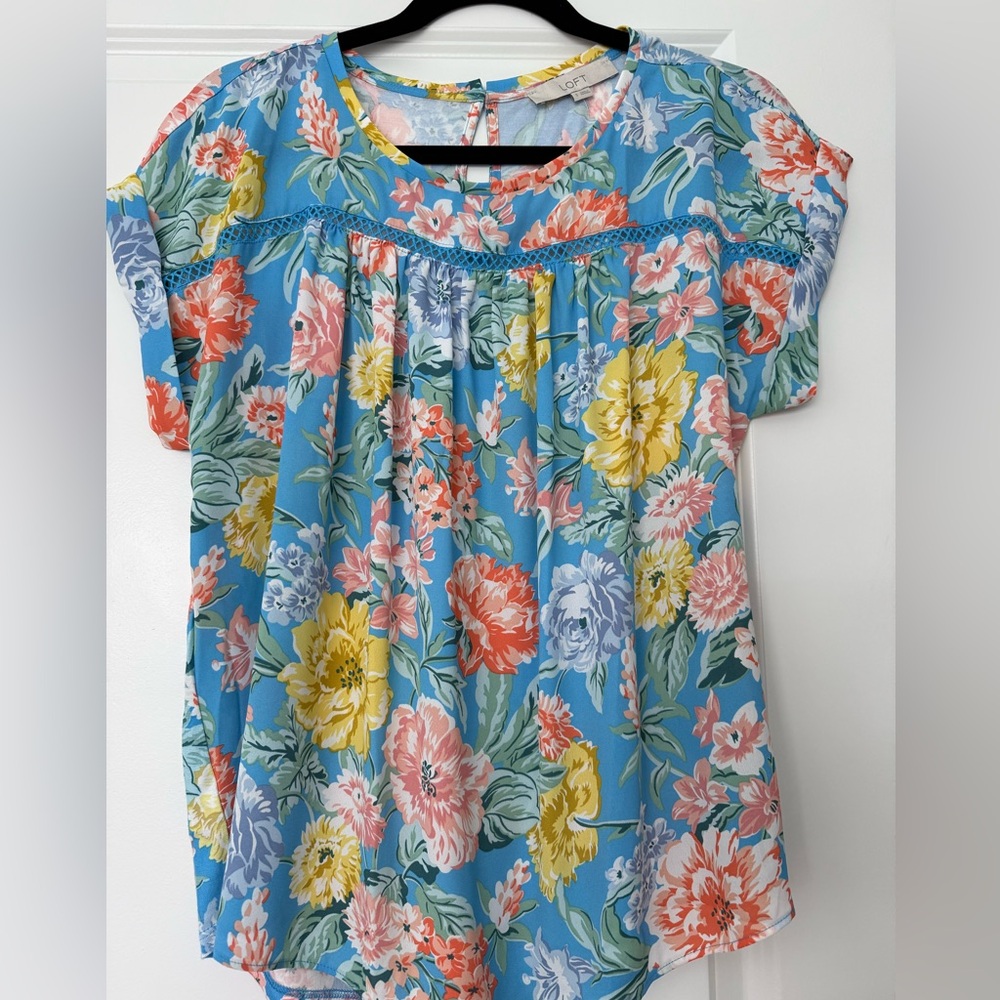 LOFT Blue Floral Smocked Yoke Short Sleeve Blouse